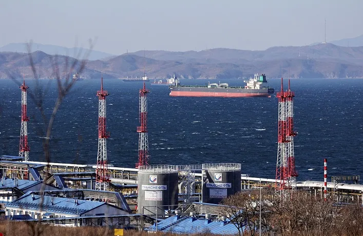 Шість країн ЄС закликали знизити ціну на російську нафту до $30
