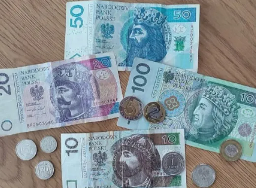 Середній заробіток українців у Польщі: фінансові очікування зростають