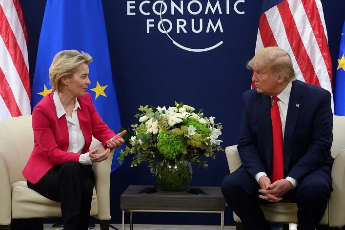 ЕС готов к переговорам с Трампом по тарифам и энергоносителям
