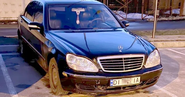 На українських дорогах з’явилися авто з номерами серії «DI»