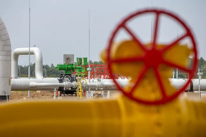 Сербия продлила контракт на газ с РФ, несмотря на поддержку ЕС отказа от энергоносителей
