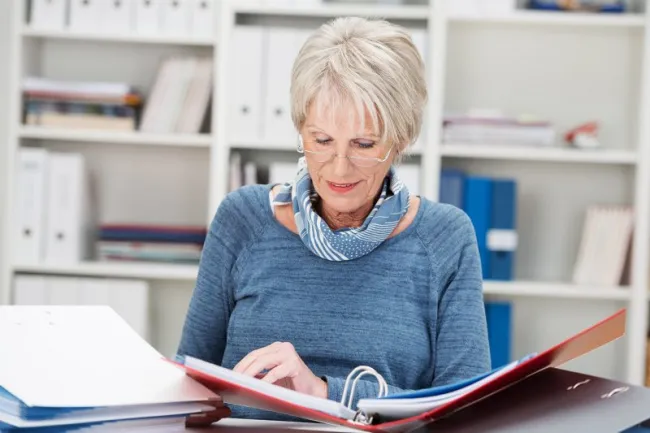 Ukrainian Employers Increasingly Hire Pensioners Due to Labor Shortage