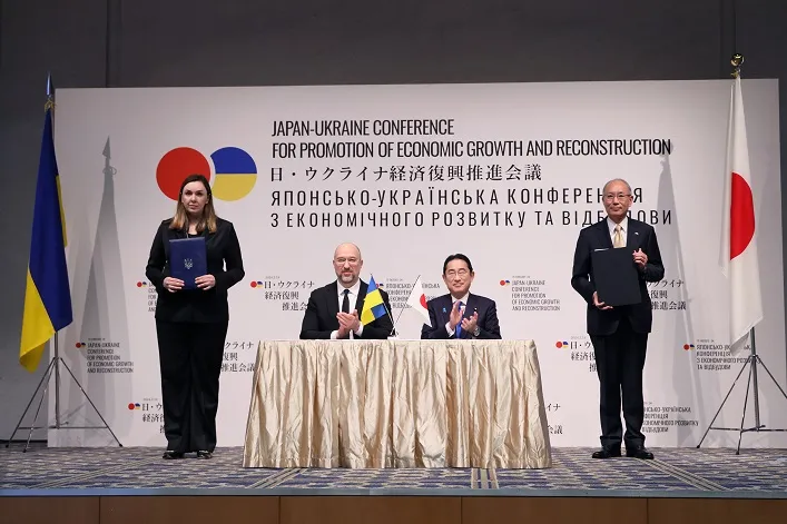 Украина и Япония углубляют стратегическое партнерство: $10 млрд помощи и новые проекты