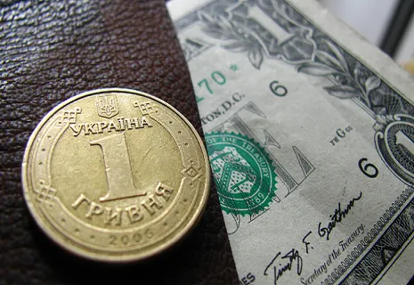 Курс доллара и евро в банках и обменниках Украины 11 сентября 2025 года