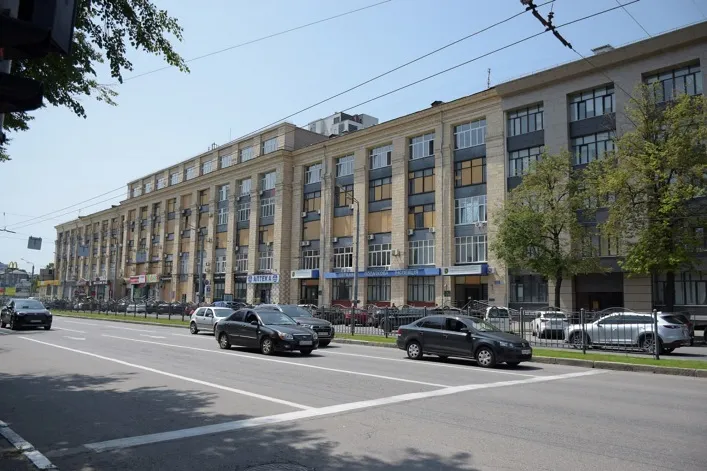 Харьковский центр «Энергосталь» продан в 40 раз дороже стартовой цены, на очереди продажа оборонного завода в Киеве