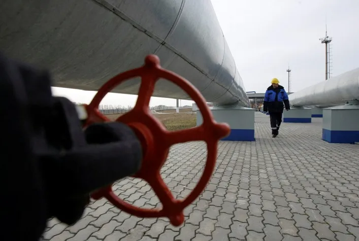 Восемь стран ЕС продолжают покупать российский газ: ЕС планирует ускорить отказ