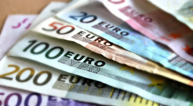 Украина получила второй транш 100 млн евро от БРРЕ для поддержки ВПО