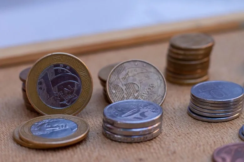 Курс долара та євро: неочікувані фактори, що впливають на ріст