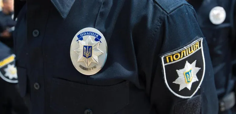 В Киеве таксист избил пассажирку из-за загрязнения салона: женщина получила перелом челюсти