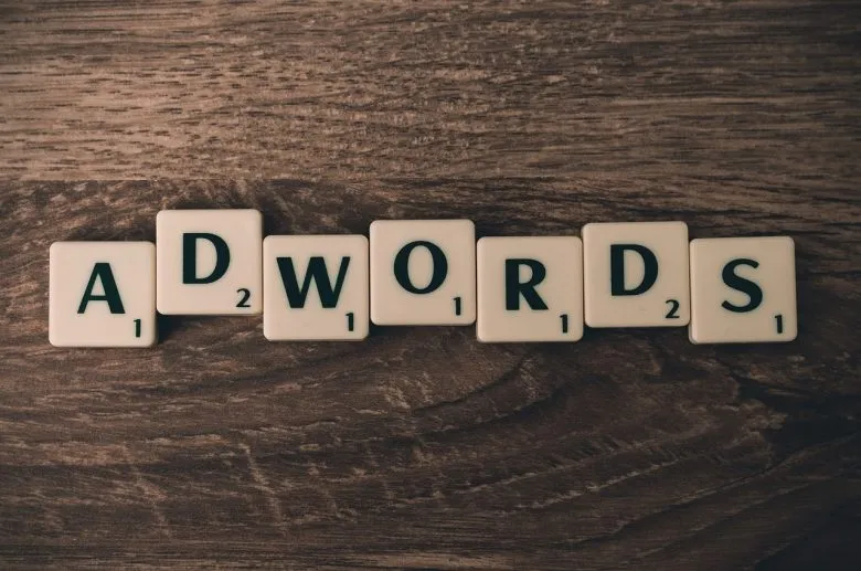 PPC реклама у 2026: Google Ads vs Facebook Ads ефективність