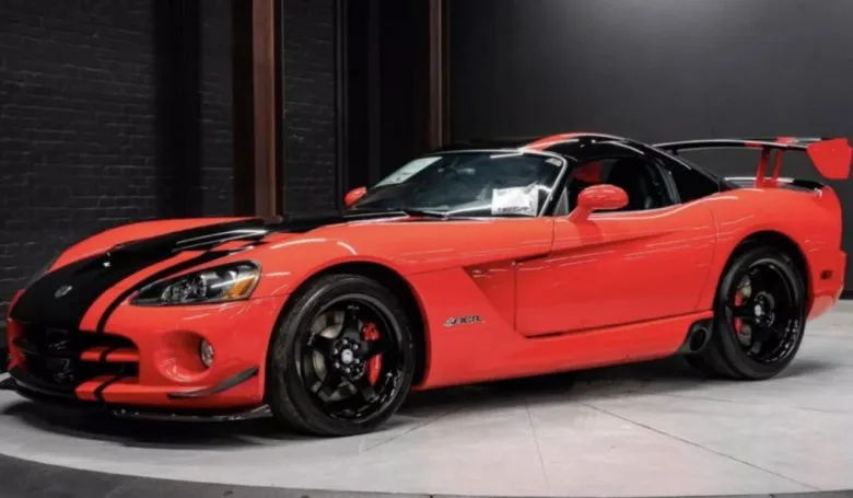 В Канаде продают уникальный Dodge Viper ACR Hardcore 2008 года с пробегом 24 км