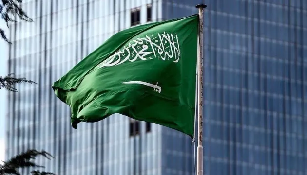 Саудовская Аравия меняет маршруты экспорта нефти из-за угрозы блокады Ормузского пролива