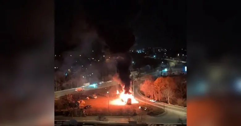Мощный взрыв автобуса во Львове: причины и последствия инцидента