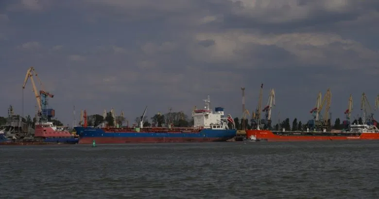Российские дроны атаковали порт Измаила: повреждено гражданское судно и обесточены населенные пункты на Николаевщине