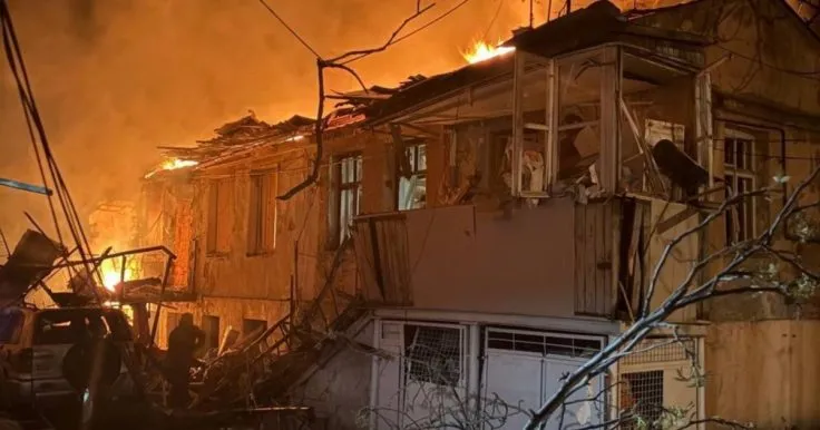 Внаслідок нічної атаки на Одесу загинули двоє людей, 14 поранені, зруйновані будинки