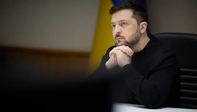 Зеленский раскритиковал открытие оборонных производств за границей без согласия государства