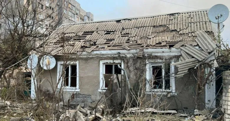 Женщина, серьезно пострадавшая во время российского drone-атаки, скончалась в Херсоне