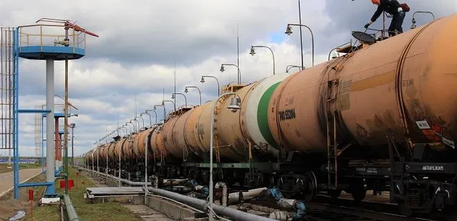 US Allows Kazakhstan to Transit Russian Oil to China Until 2027