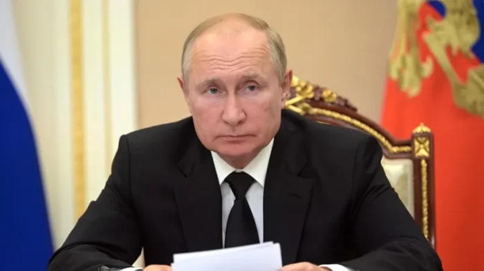Путин заявил, что отключение интернета в России оправдано соображениями безопасности