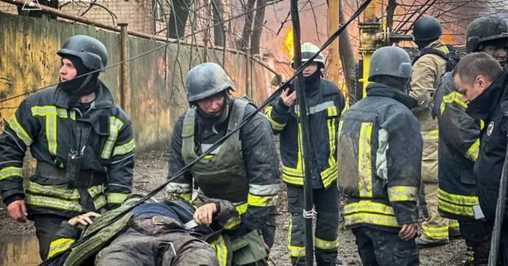 В Днепропетровской области российский дрон атаковал спасателей: есть раненый