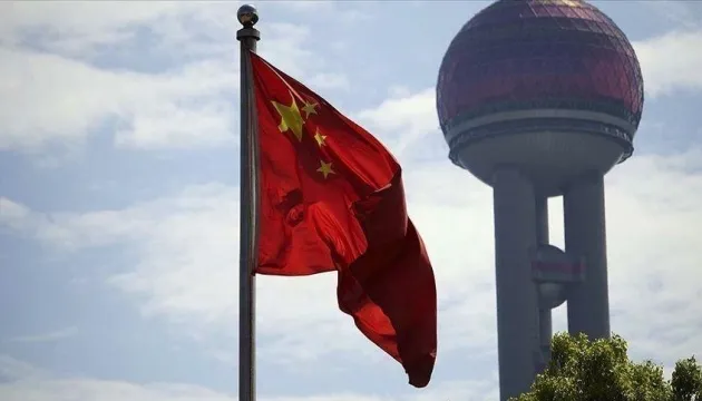 China bans companies from ignoring US sanctions against oil refineries