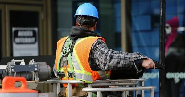 The labor shortage in Ukraine’s industry reached a record level in 2026