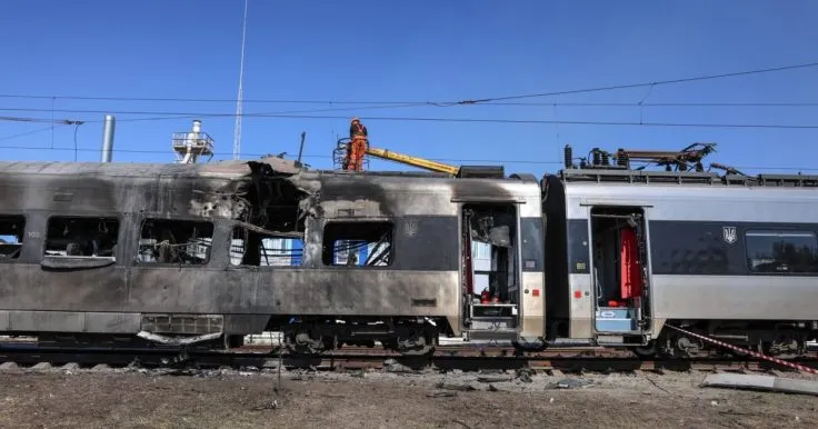 «Укрзалізниця» встановлює понад 800 модульних укриттів для захисту від атак рф