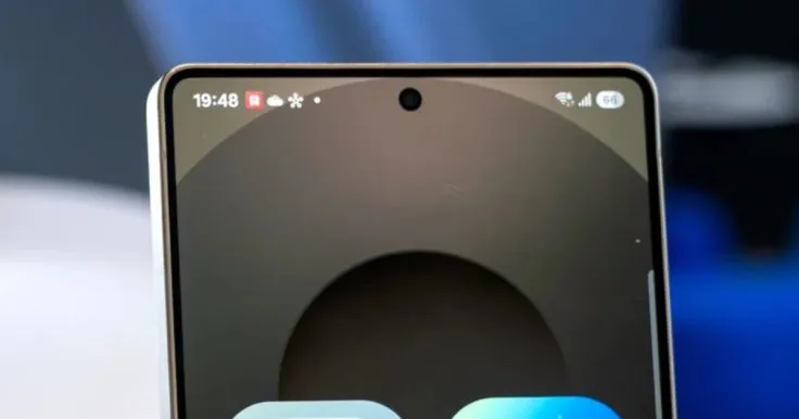 White Dot on Android: What This Symbol Means and How to Remove It