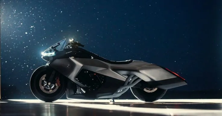 BMW Vision K18: new six-cylinder motorcycle unveiled at a show in Italy