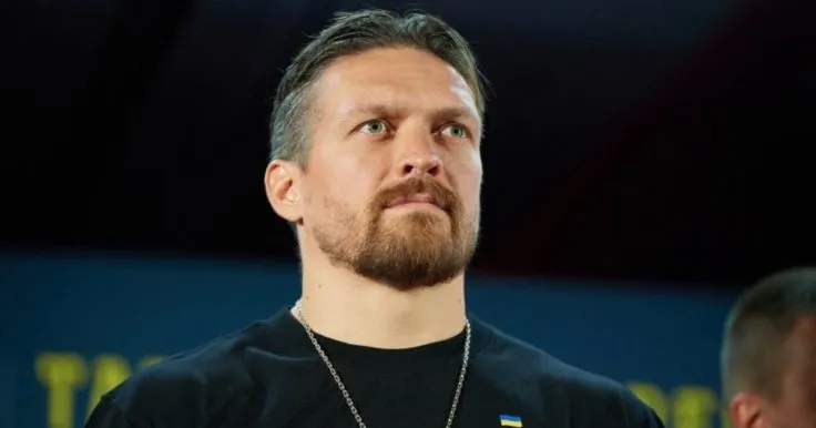 Александр Усик планирует завершить карьеру после еще двух боев