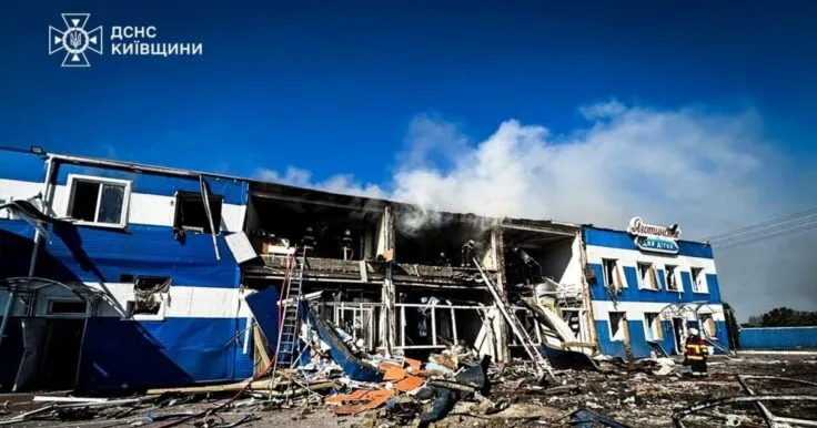 У Київській області внаслідок атаки дронів рф по підприємству загинули 4 людини
